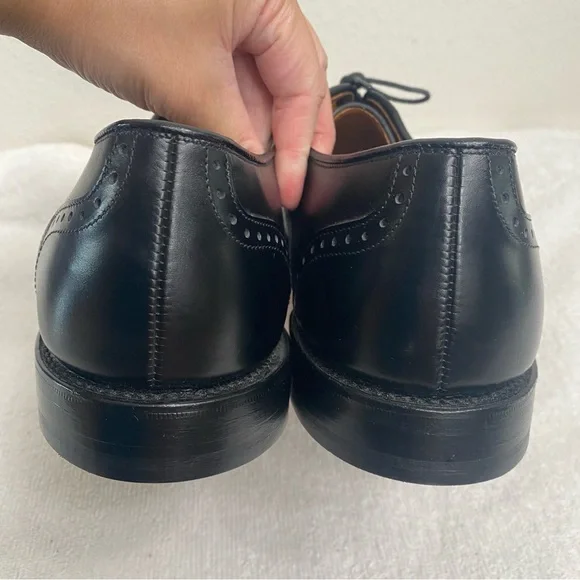 NEW Allen Edmonds Men's McClain Black Leather Wingtip Oxford Size 10.5E Made USA